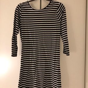 BNWT Knot Sisters Stripe T-Shirt Dress- SIZE S
